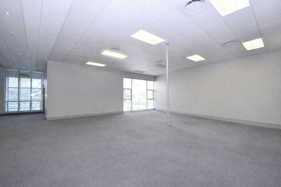 To Let Commercial Property for Rent in Dal Josafat Western Cape
